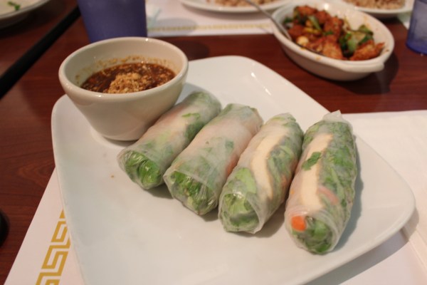 Thuyen Vien Steamed Jicama Rolls 