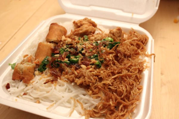 Thuyen Vien Vermicelli Noodles with Grilled Pork