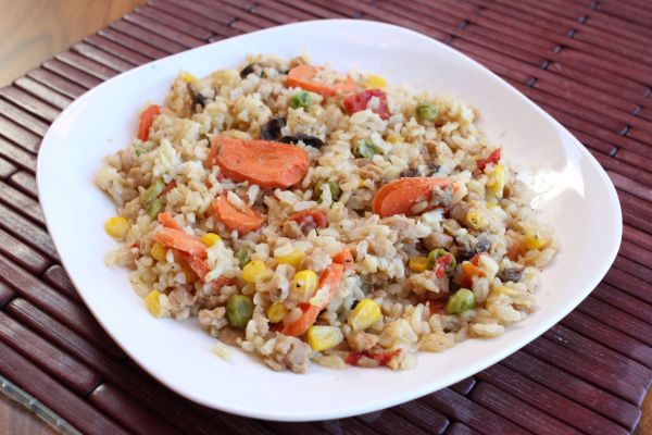 Gobble Green Vegetable Paella with "Chicken"