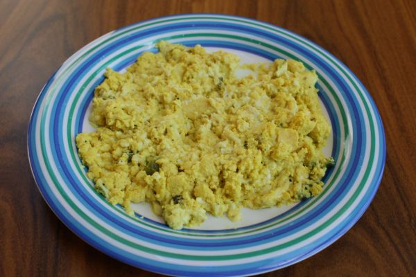 Gobble Green Mushroom Scramble with "Cheese"