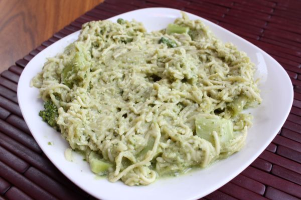 Gobble Green Cashew Pesto Pasta