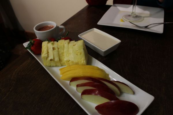 118 Degrees Fruit Fondue