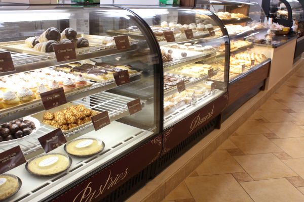 Muffin Top Bakery Display Case 1