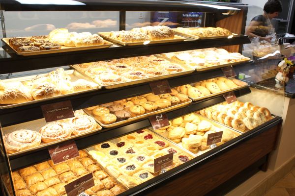 Muffin Top Bakery Display Case 4