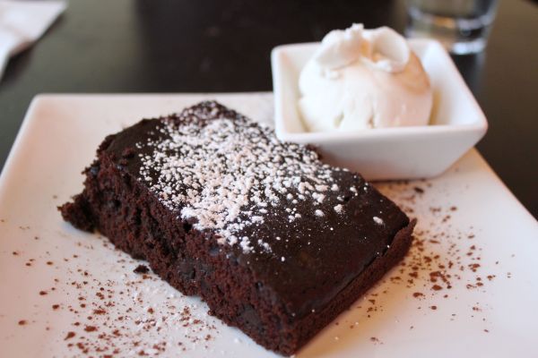 Evo Kitchen Brownie