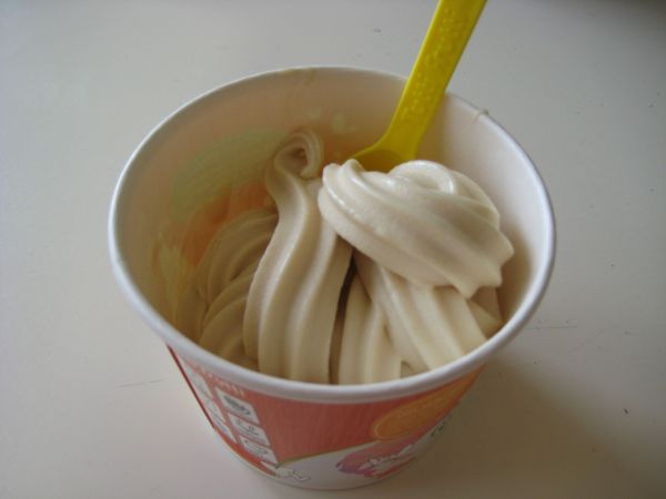 Tutti Frutti Frozen Yogurt