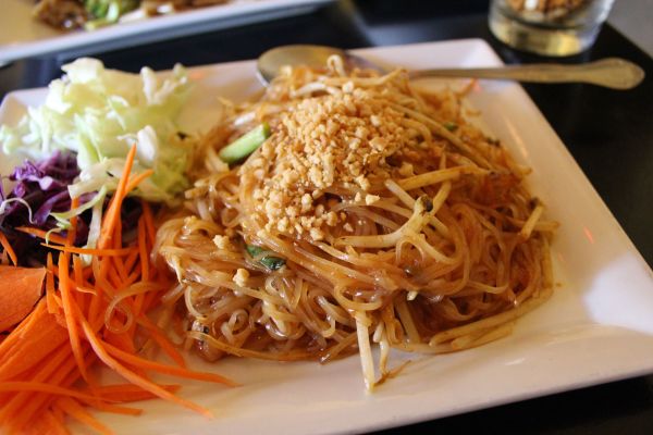 Mu Pad Thai